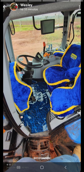 Máquina com capa protetora